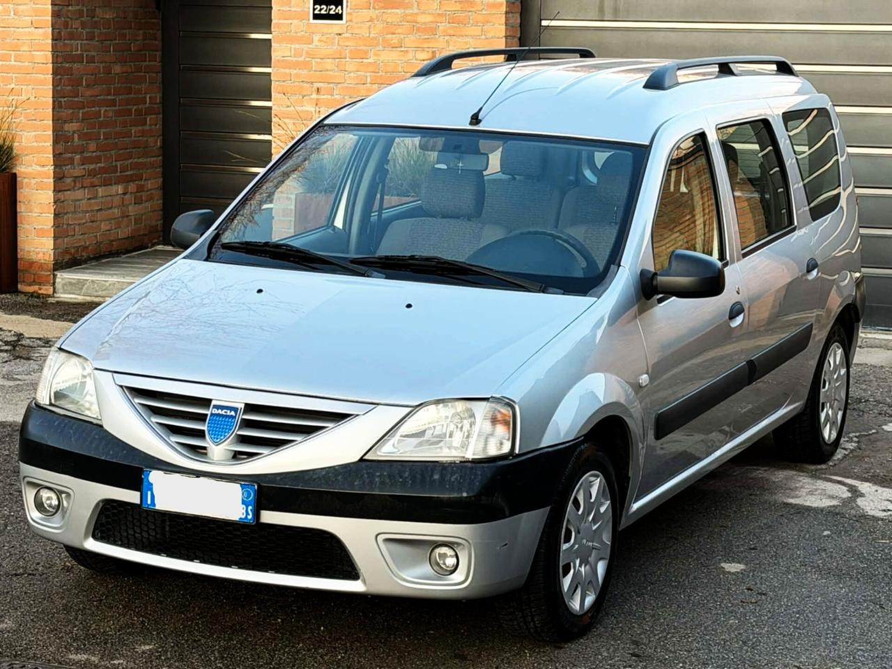 Dacia Logan 1.6iGPL-U.Prop-Tag.Reg-5POSTI-2010