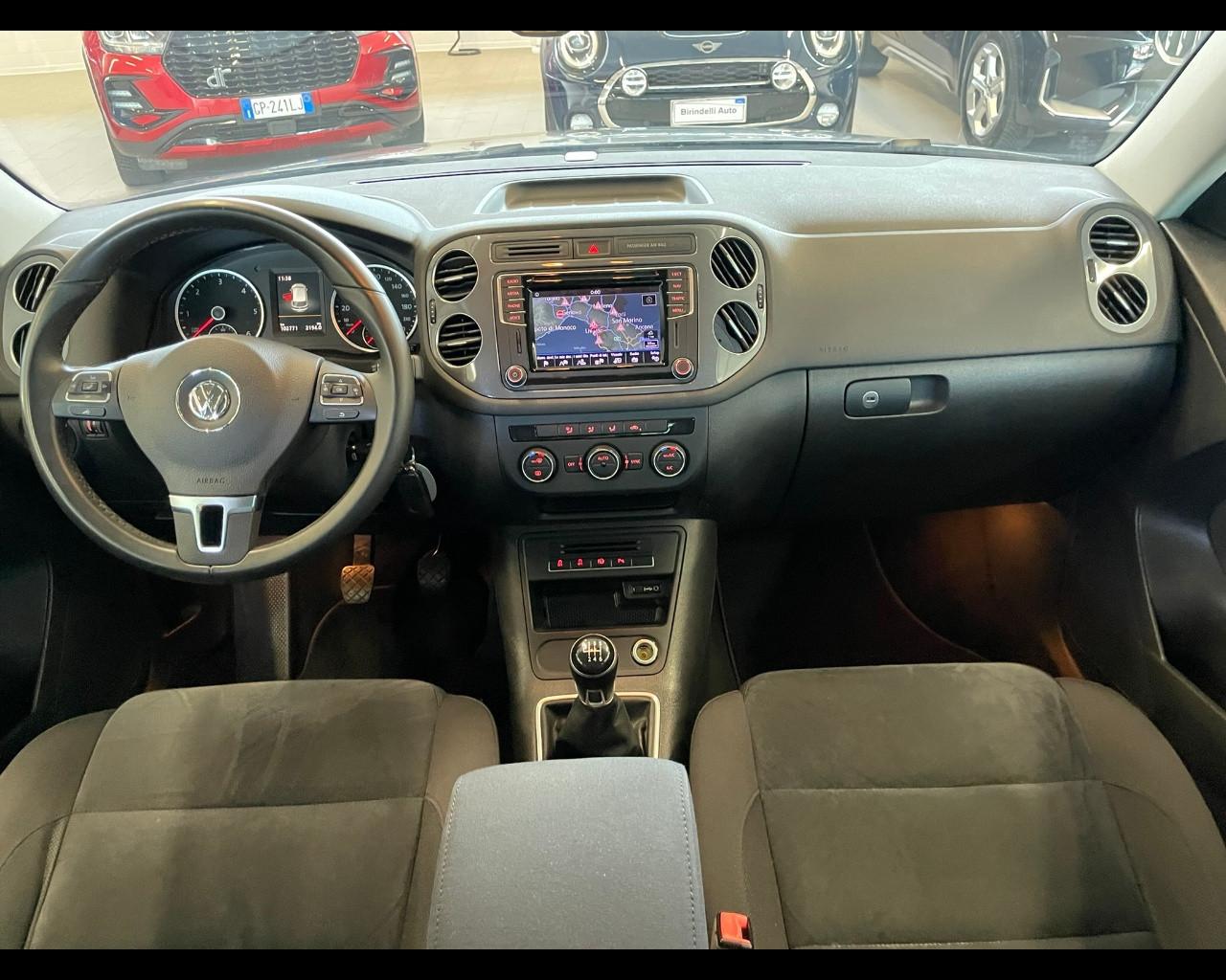 VOLKSWAGEN Tiguan 1ª serie - Tiguan 2.0 TDI 110 CV Sport & Style BlueMotion Technology