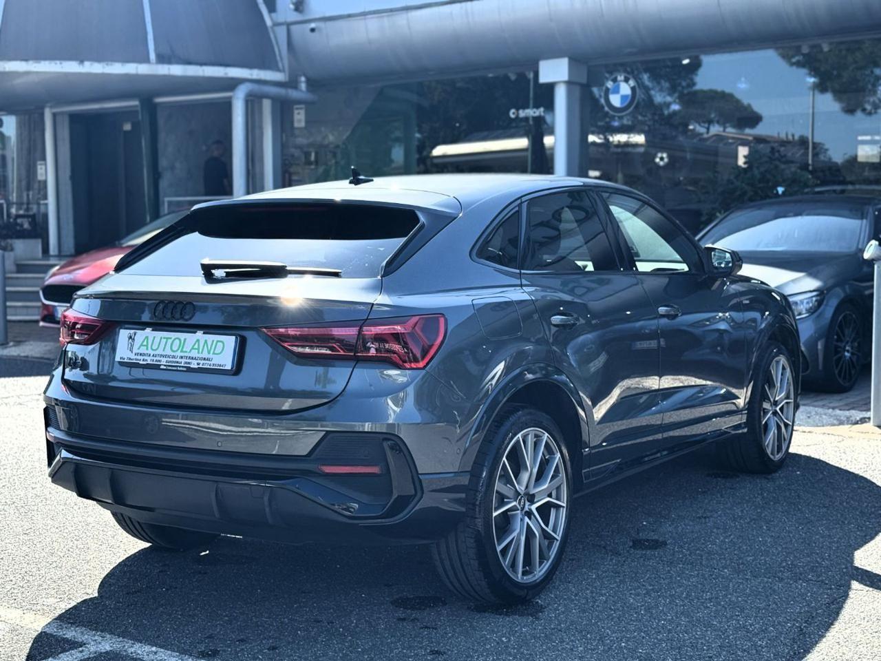 AUDI Q3 SPB 35 TFSI Identity Black 150CV S line