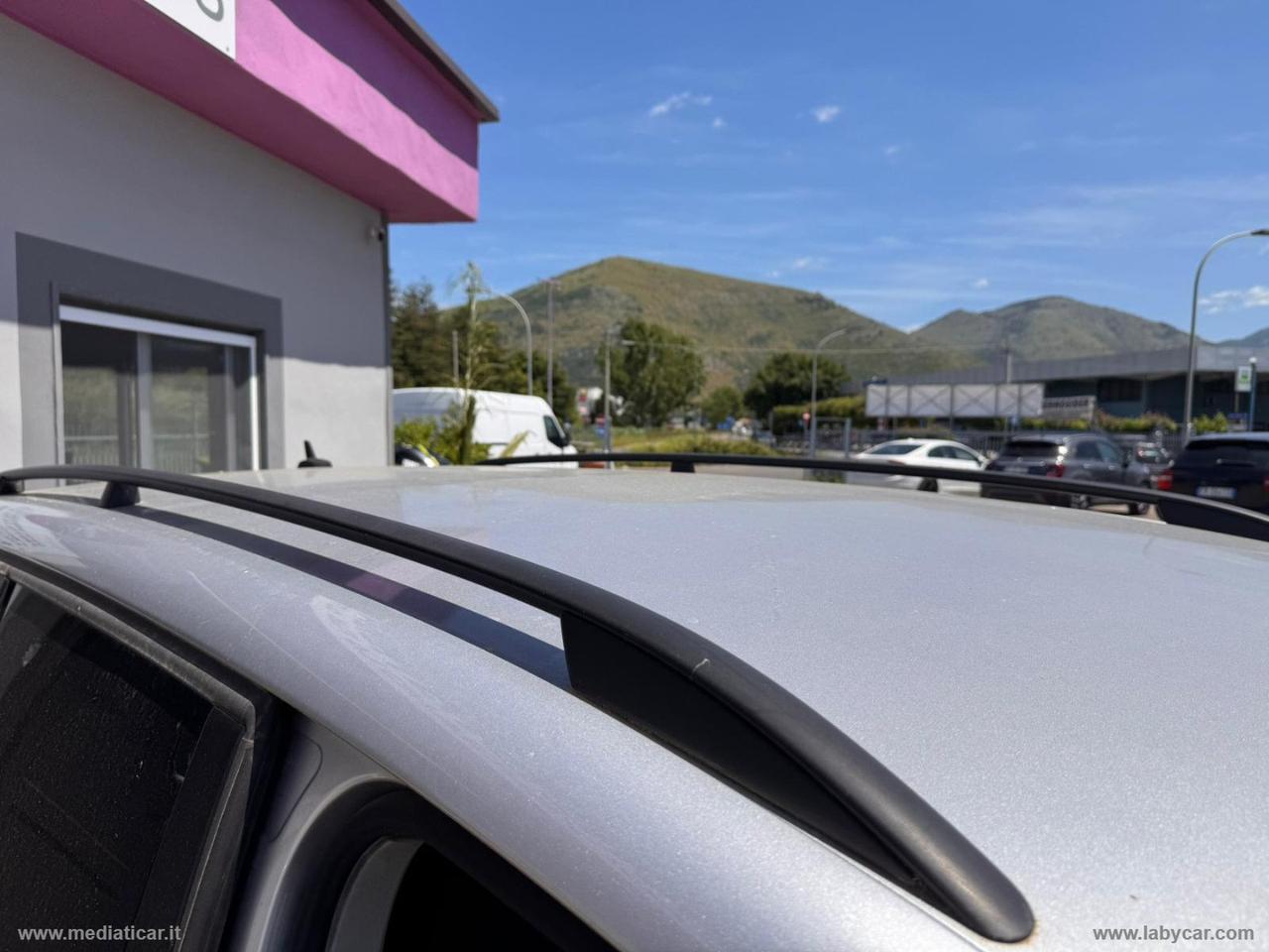 VOLKSWAGEN Touran Business 1.6 TDI Comfortline