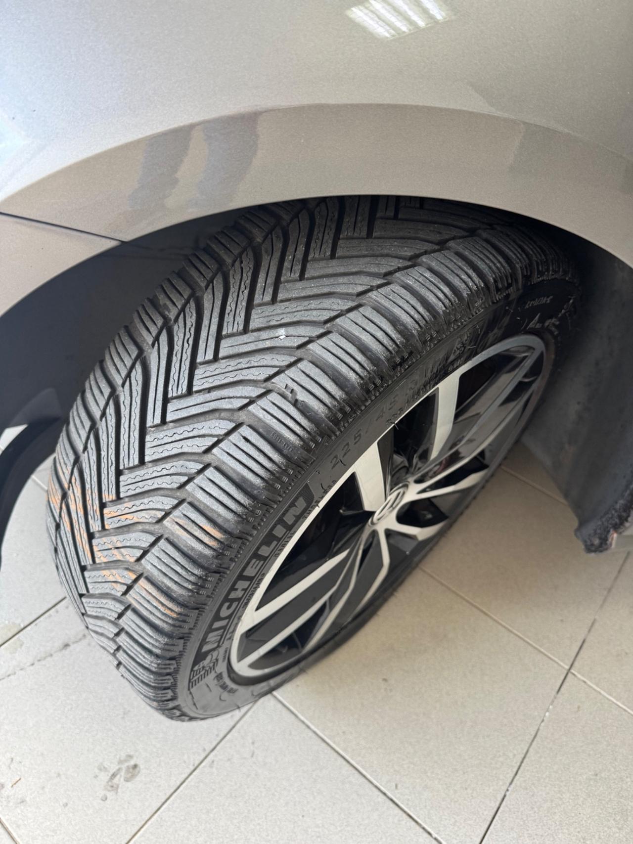 Volkswagen Golf 1.6 TDI 5p. Highline BlueMotion Technology