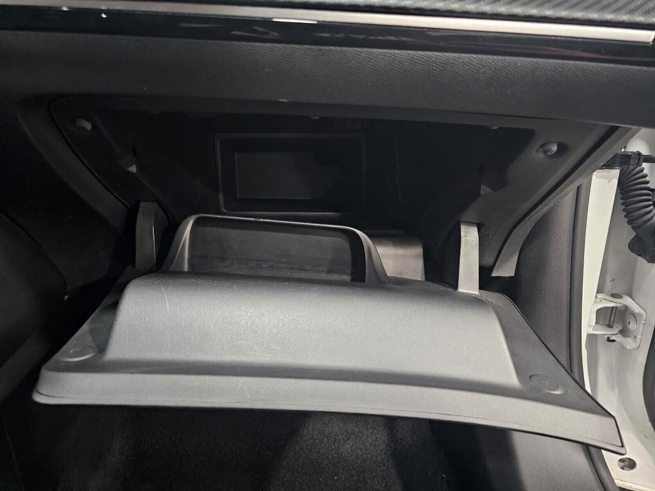 NUOVA PEUGEOT 2008 ALLURE PACK 1.5 BLUEHDI 131CV EAT8 F1