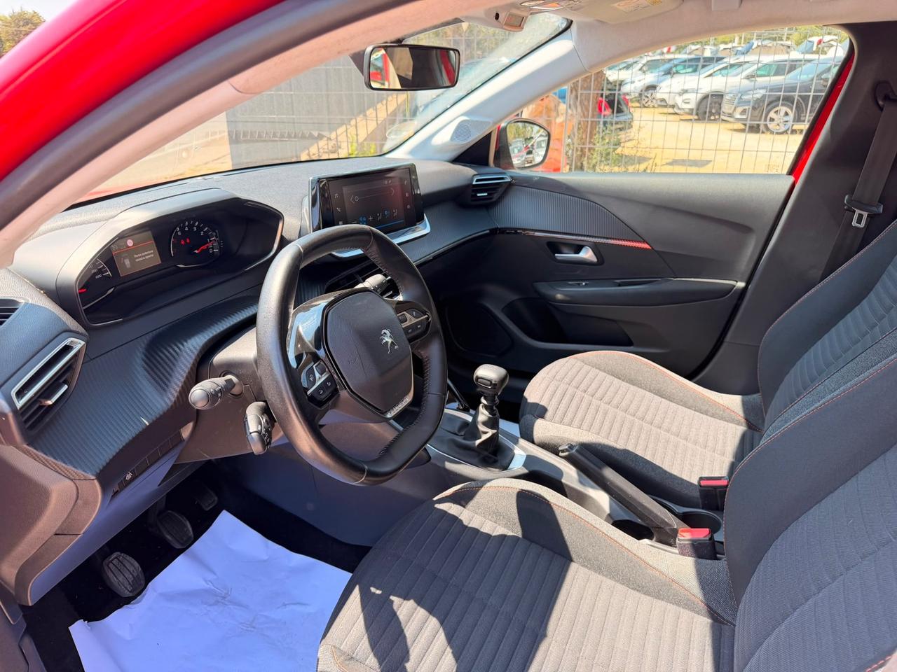 Peugeot 208 1.5d-2020 LED/NAVI