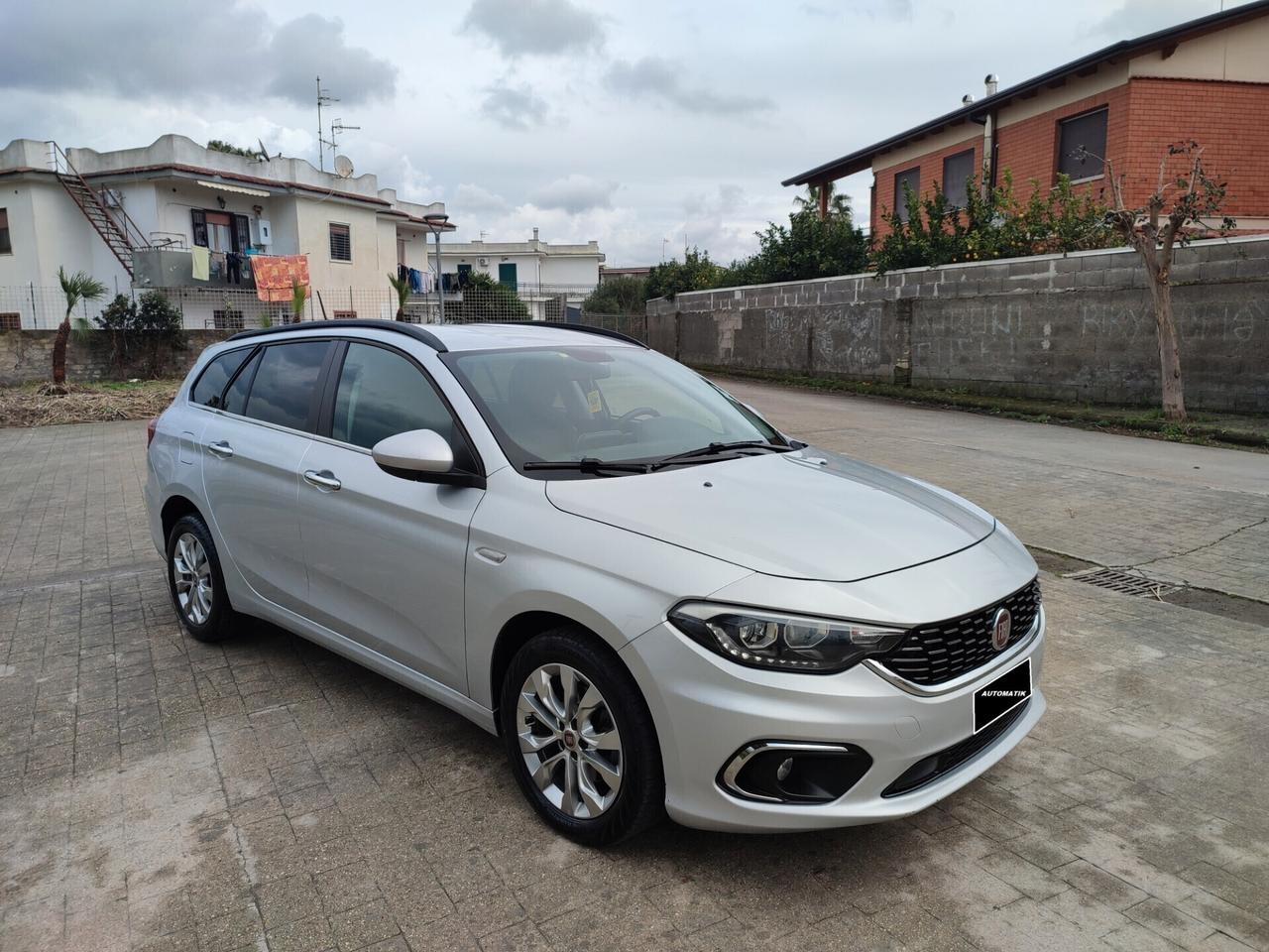 Fiat Tipo STW 1.6 MJT 120CV DCT LOUNGE AUTOMATIK NAVIGATORE