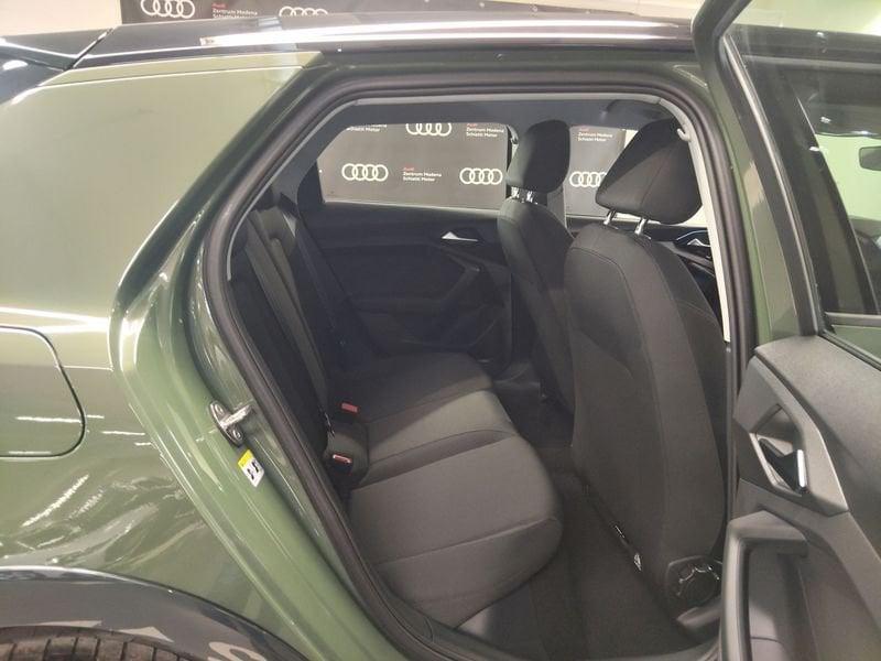 Audi A1 A1 allstreet 30 TFSI S tronic Identity Contrast