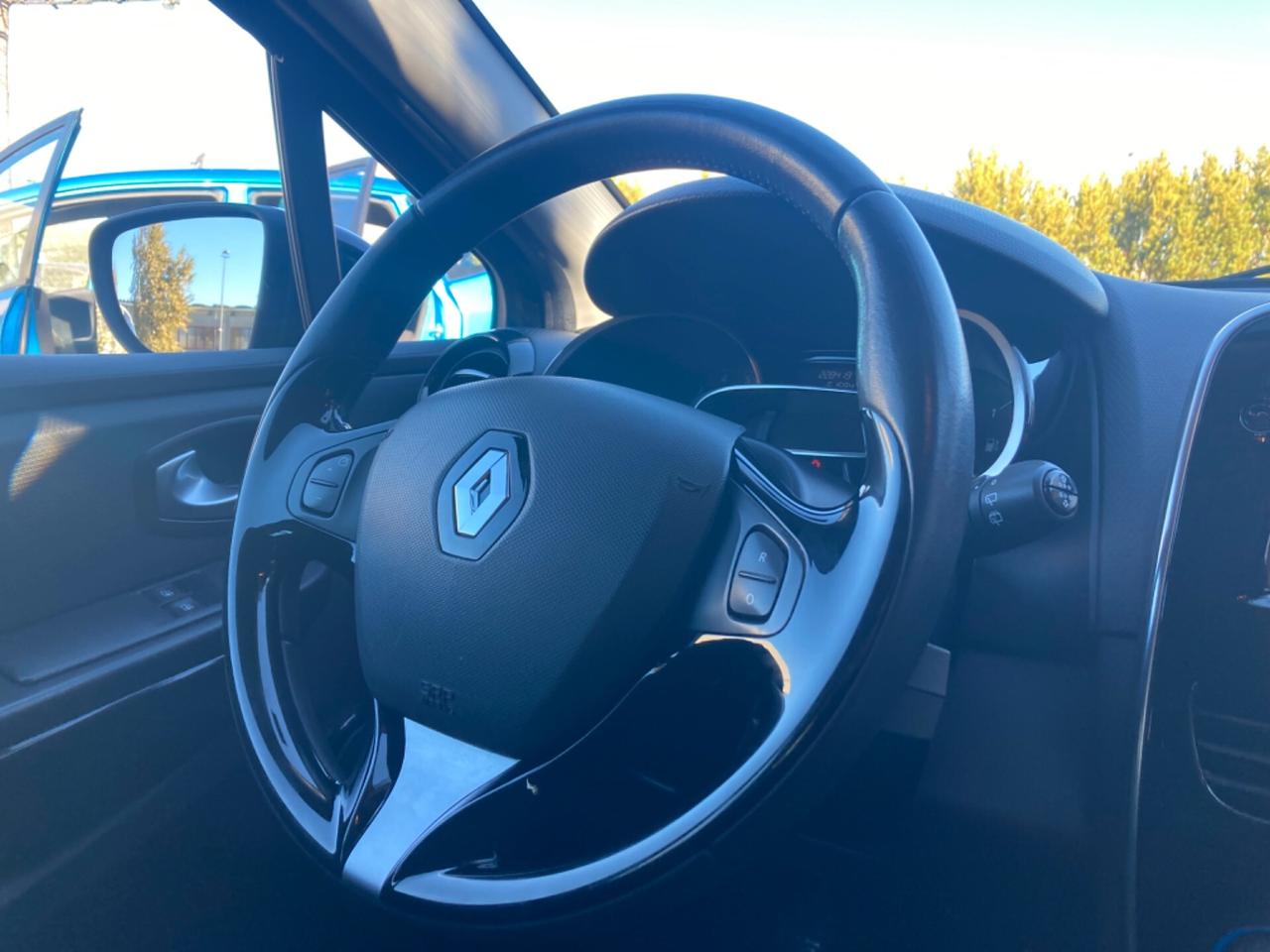 RENAULT CLIO 1.5 DCI (PROPRIETARIO UNICO)