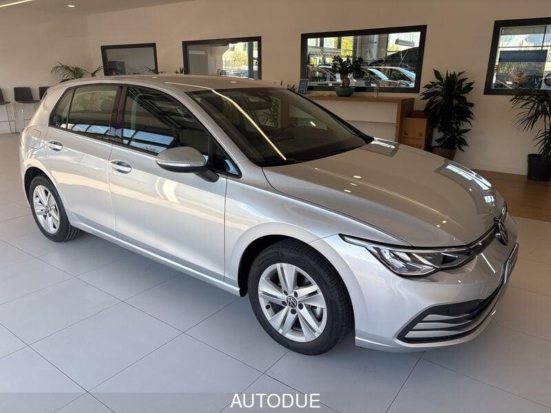 Volkswagen Golf VIII 2020 1.0 etsi evo Life 110cv dsg