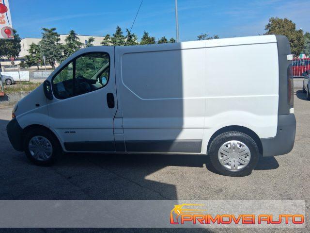 RENAULT Trafic 1.9 dCi/100CV L1 H1 Furg.