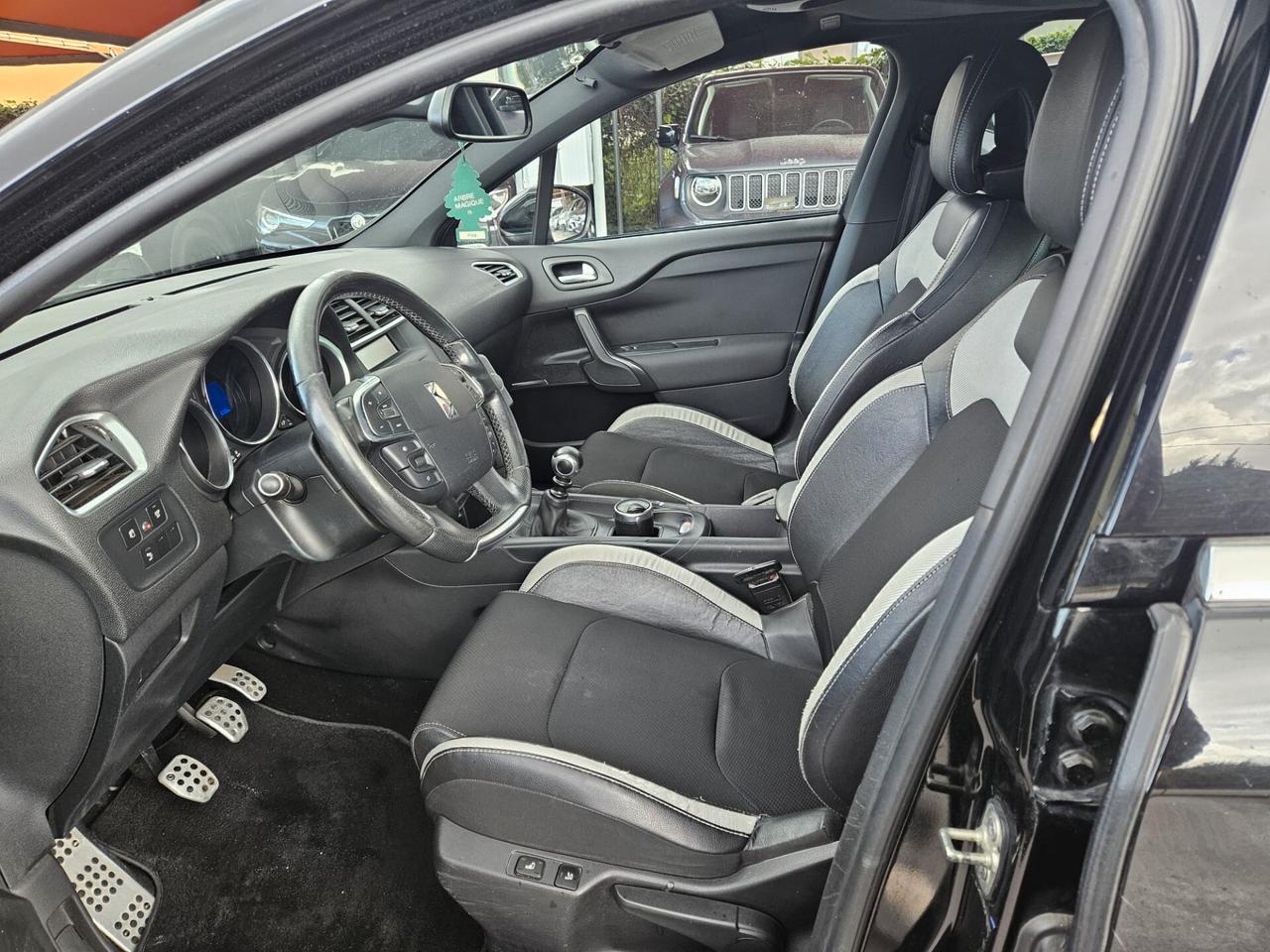 Ds DS4 4 2.0 HDi 135CV 2012