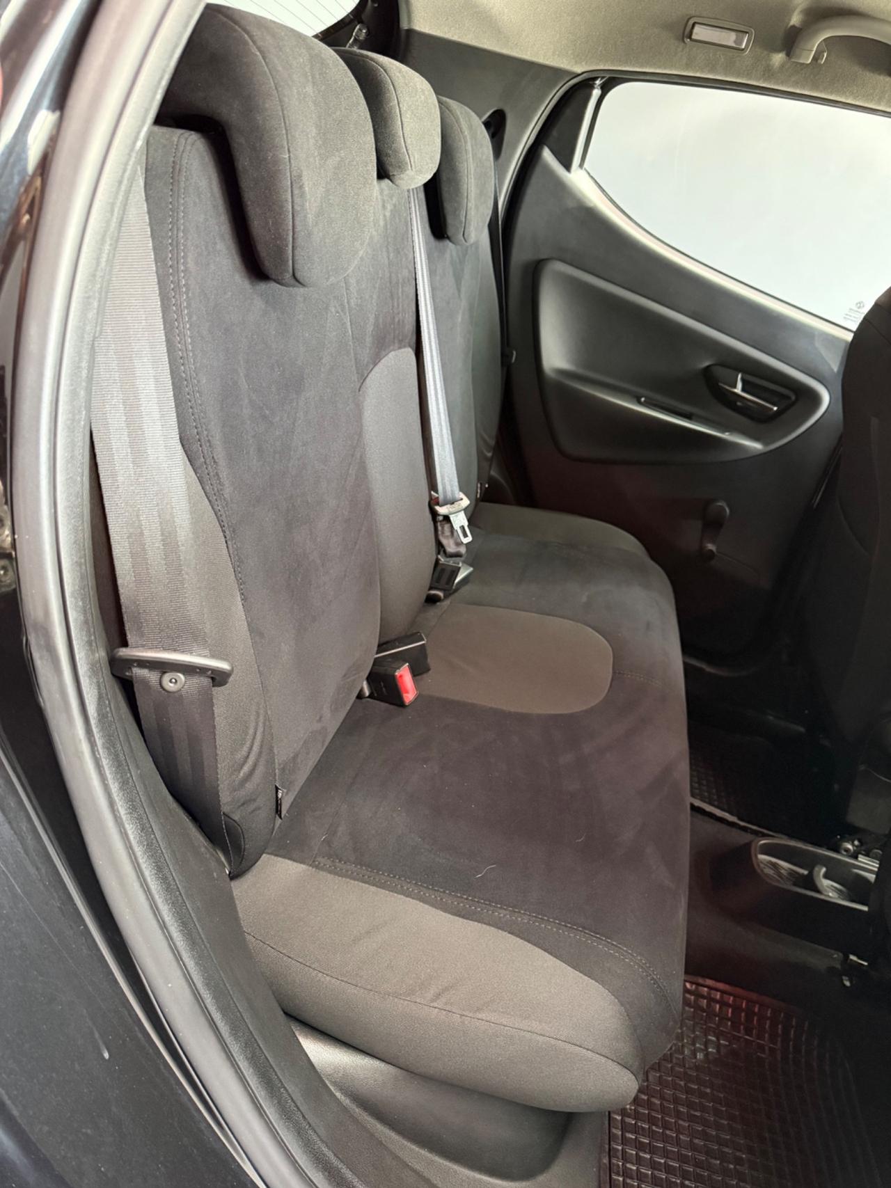 Lancia Ypsilon 1.2 Benzina 69 CV Platinum 2013