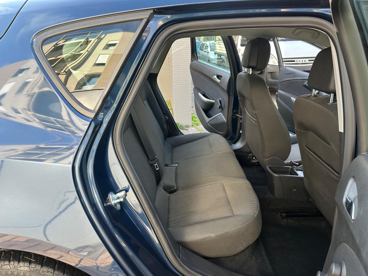 Opel Astra 1.4 100CV 5 porte Elective - euro 5 - ok neopatentati