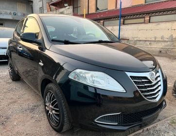 Lancia Ypsilon 1.2 69 CV 5 porte S&S Gold