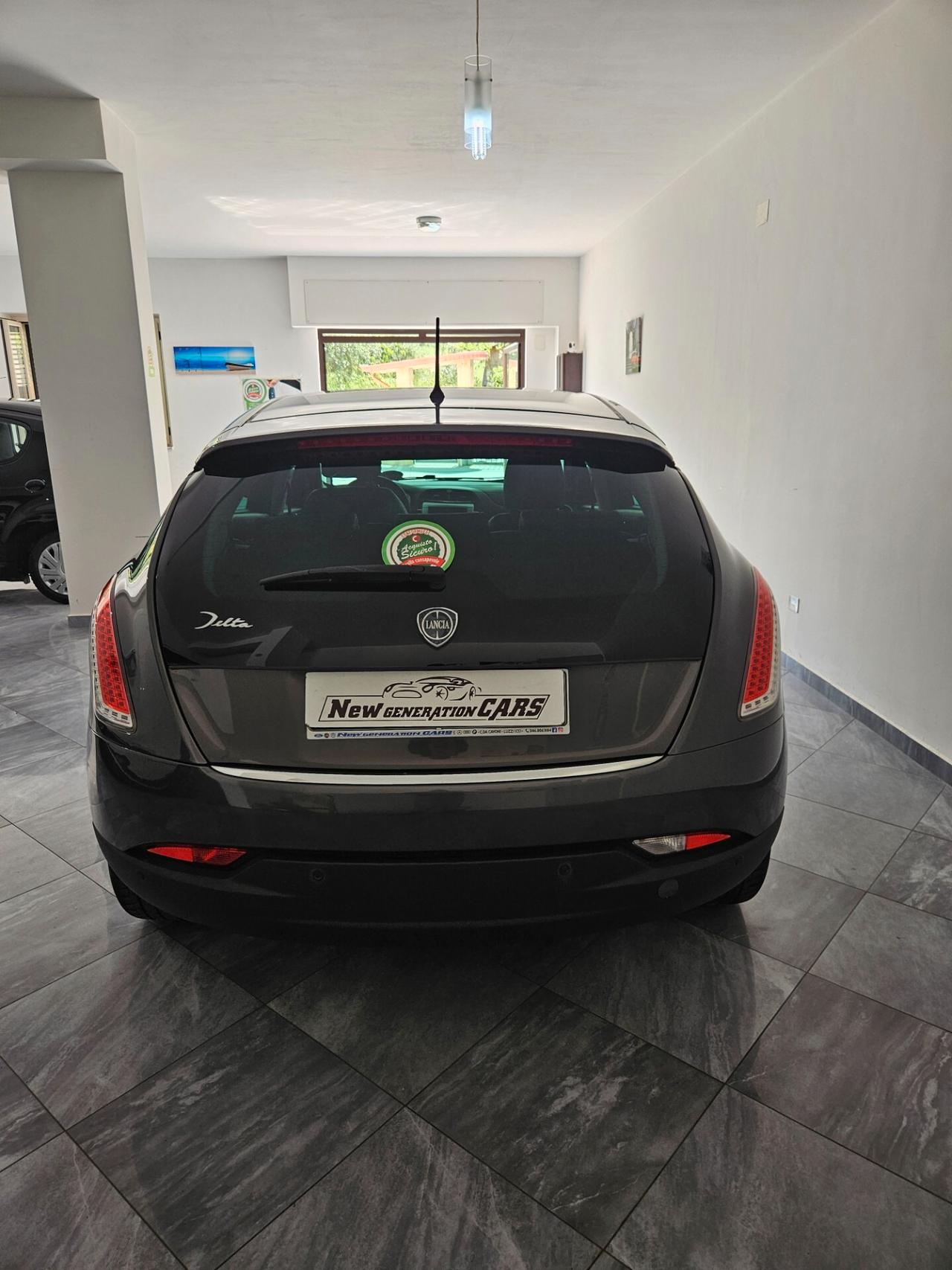 Lancia Delta 1.6 MJT DPF Silver