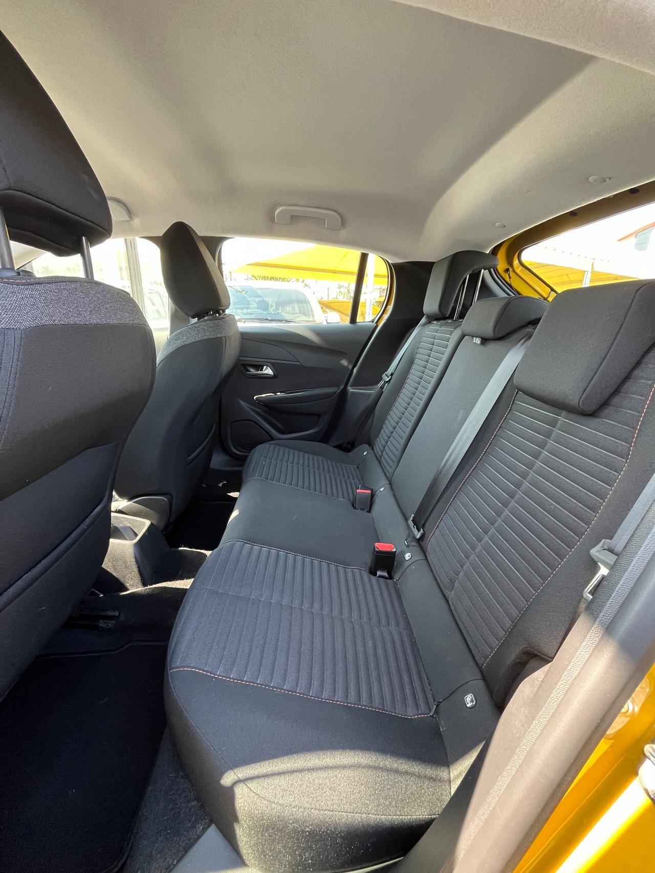 Peugeot 208 PureTech Allure