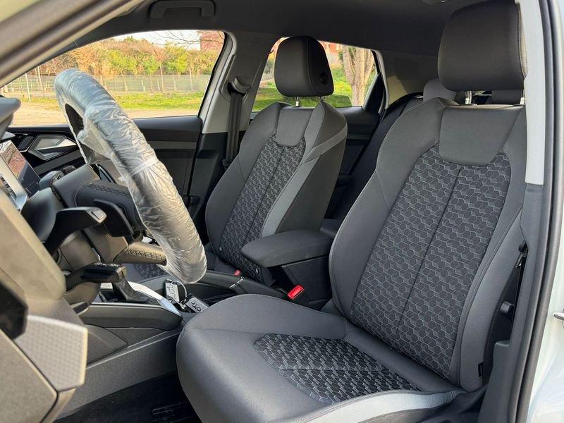 Audi A1 A1 Sportback 30 116cv s-tronic SLINE led multicolor grigio perlato