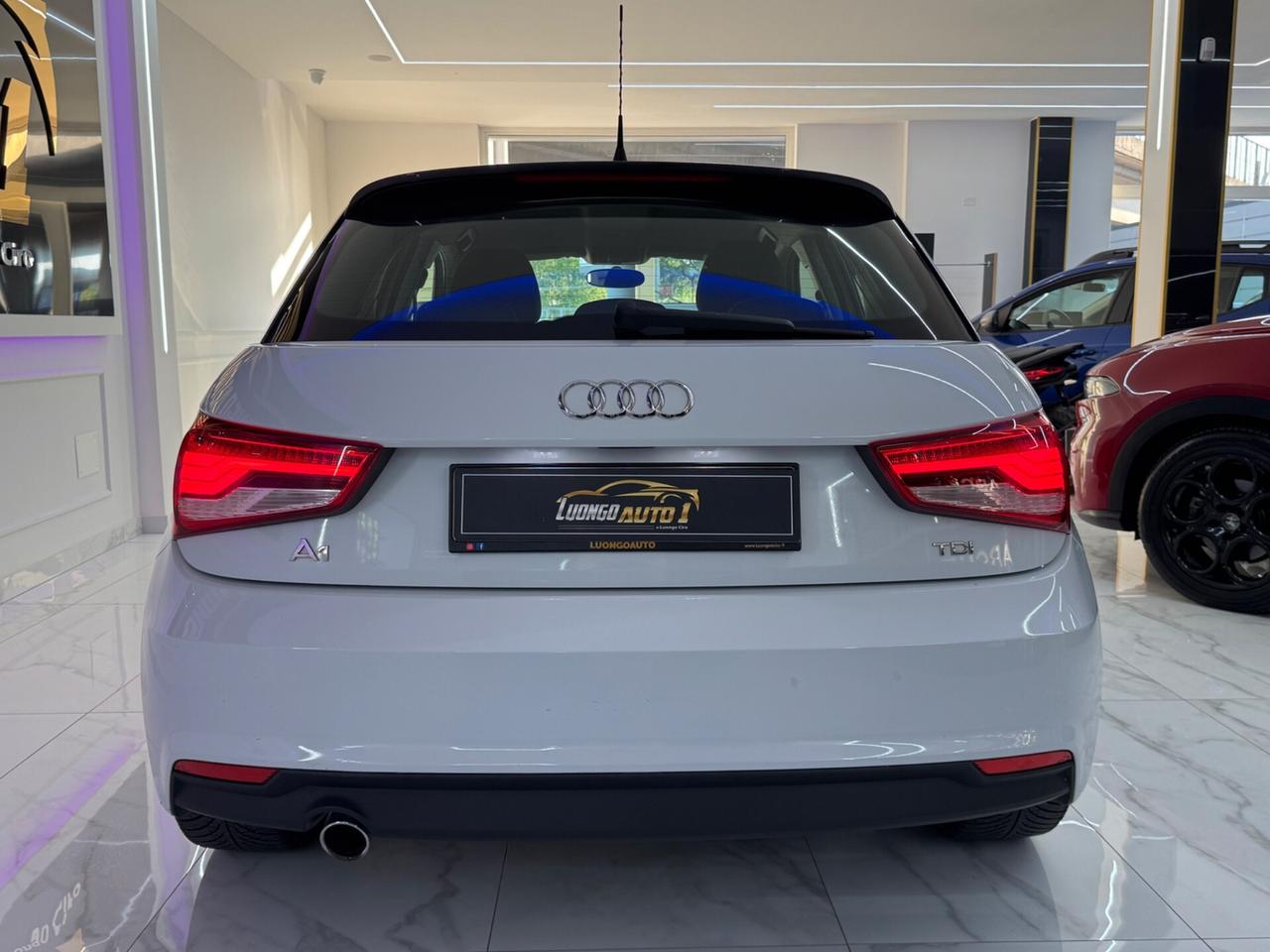 Audi A1 1.6 TDI 116CV S tronic Sport Bi-Color