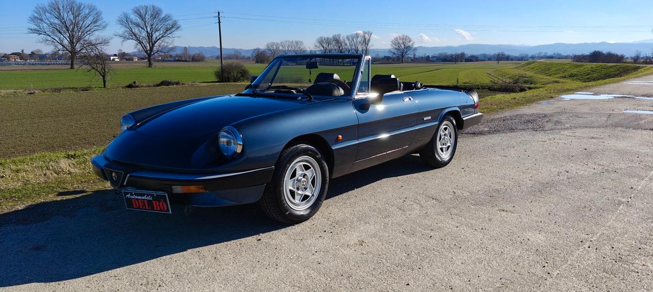 Alfa Romeo Spider 1.6
