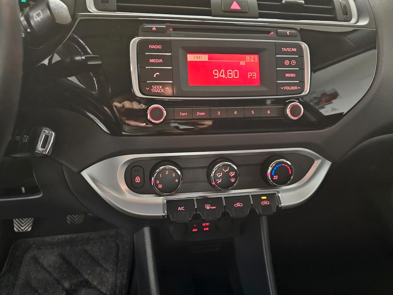 Kia Rio 1.2 CVVT 5p. Cool