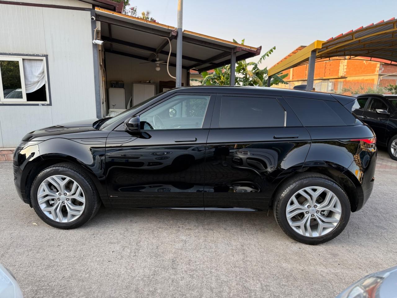 Land Rover Evoque 2.0 D150 CV R-Dynamic KM CERTIF.