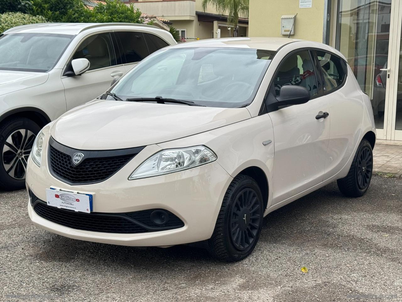 LANCIA Ypsilon 1.2 69 CV 5p. GPL Ecochic Ele.Bl