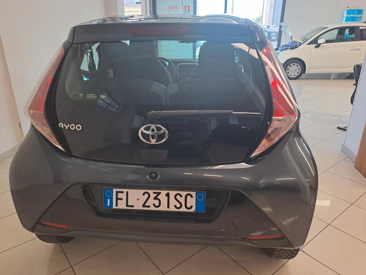 Toyota Aygo 1.0 VVT-i 69 CV 5 porte x-cool TSS MMT
