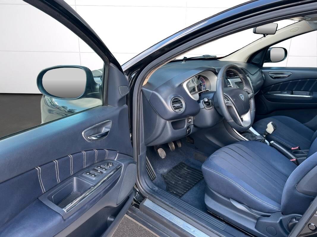 Lancia Delta 1.4 tjt Argento 150cv