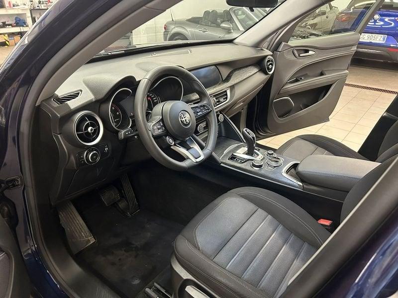 Alfa Romeo Stelvio 2.2 Turbodiesel 160 CV AT8 RWD