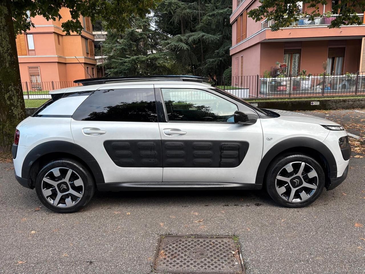 Citroen C4 Cactus PureTech 82 Shine