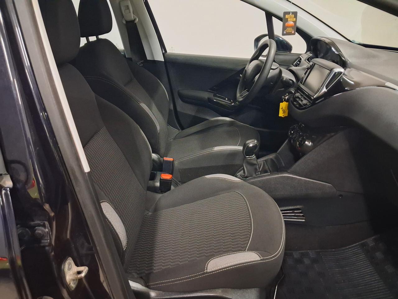 Peugeot 208 unico prop 1.4 hdi 2015