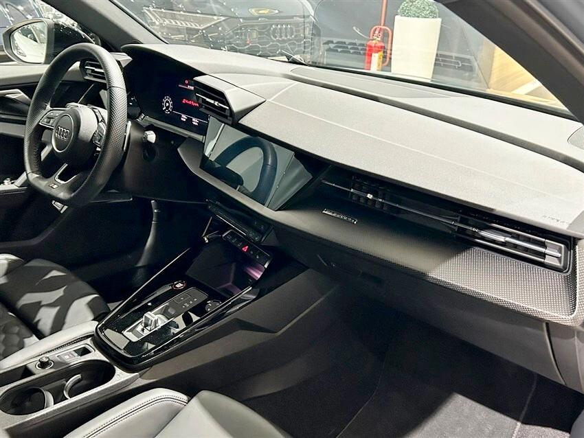 Audi RS3 Sportback 2.5 tfsi quattro s-tronic