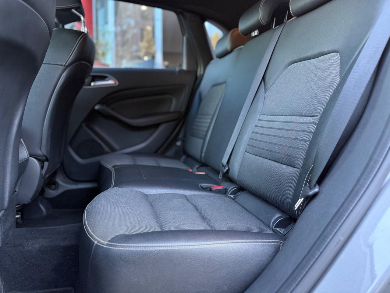 Mercedes-benz B 180 d Premium