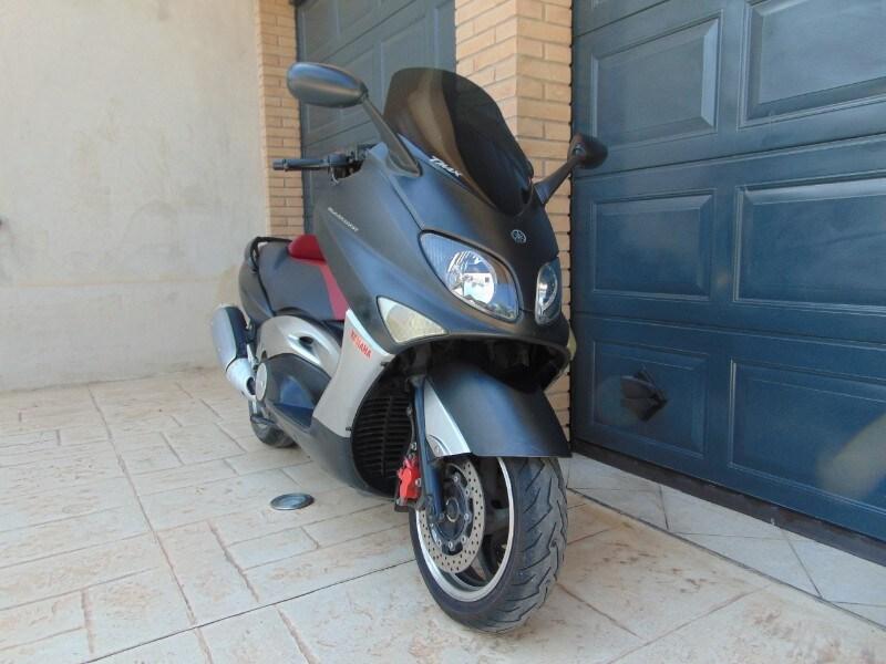 Yamaha T Max