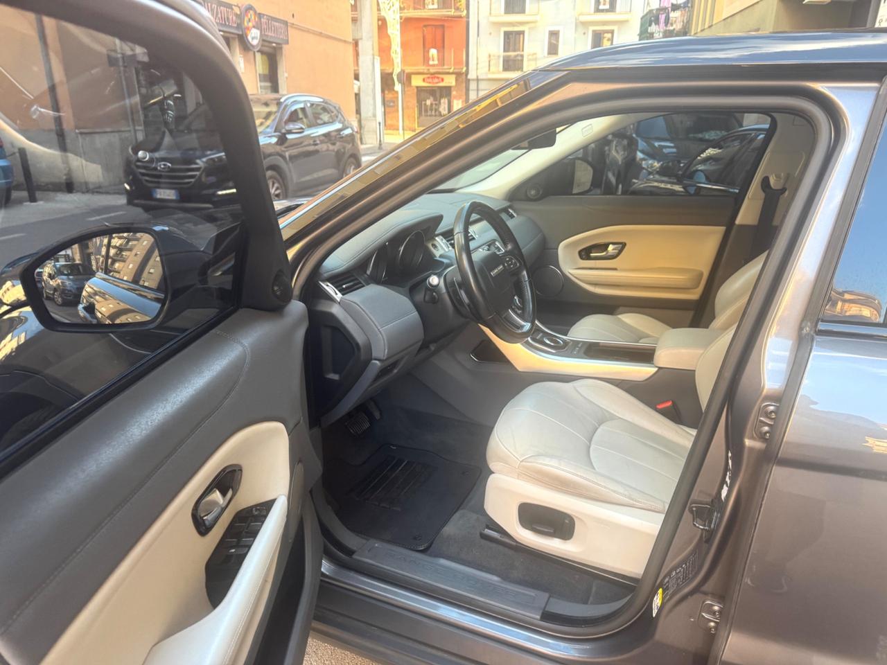 Land Rover Range Evoque 2.0 TD4 180 CV 5p. Edition