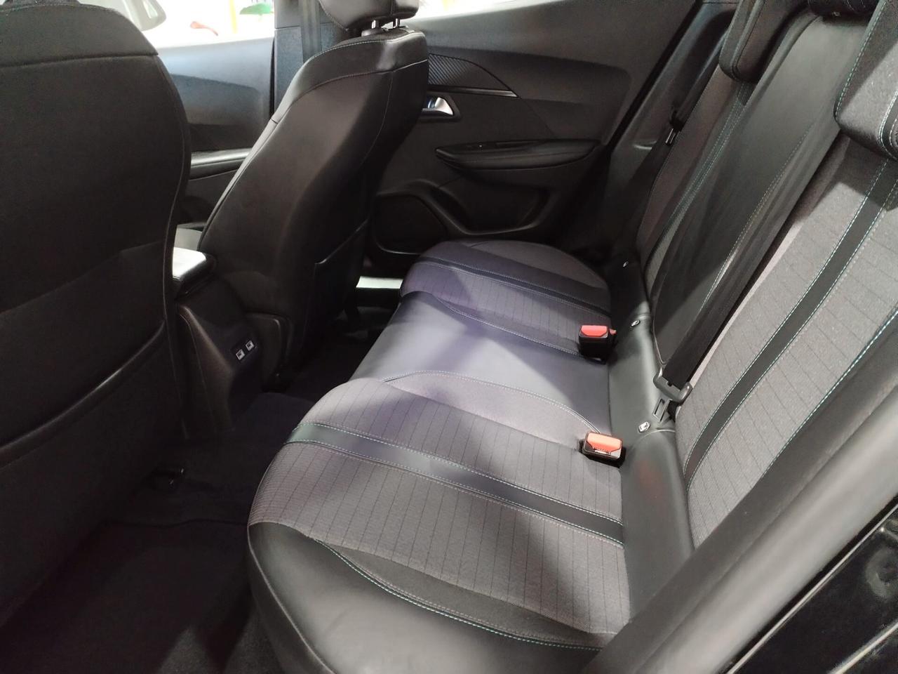 Peugeot 2008 BlueHDi 130 S&S EAT8 Allure