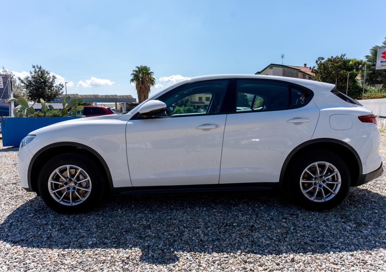 Alfa Romeo Stelvio 2.2 Turbodiesel 190 CV AT8 Q4 Business