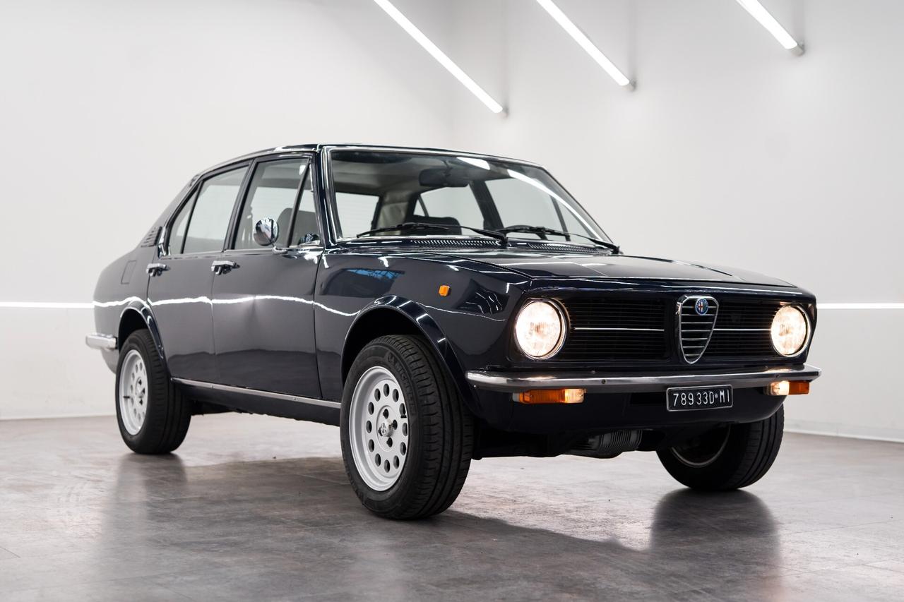 Alfa Romeo Alfetta 1.6--SCUDO STRETTO--