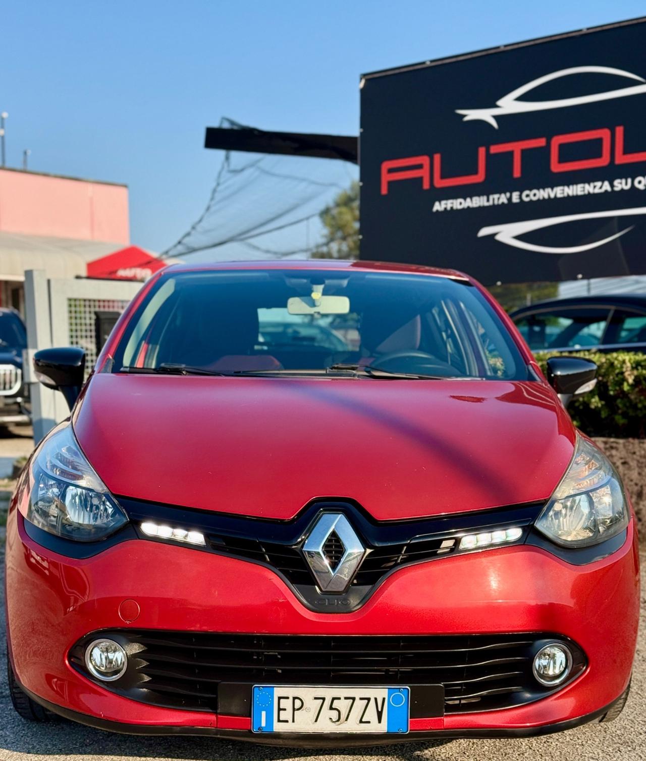 Renault Clio 1.2 16V 5 porte Live! 141.000Km NEOPATENTATI
