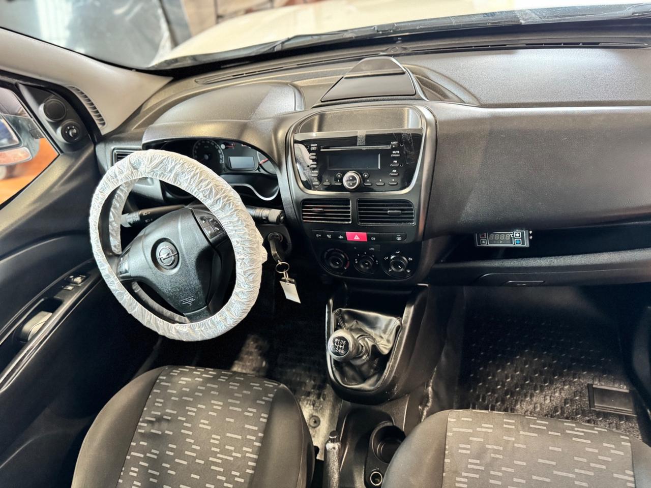 Opel combo 1.4 turbo 120cv metano frigorifero e6b