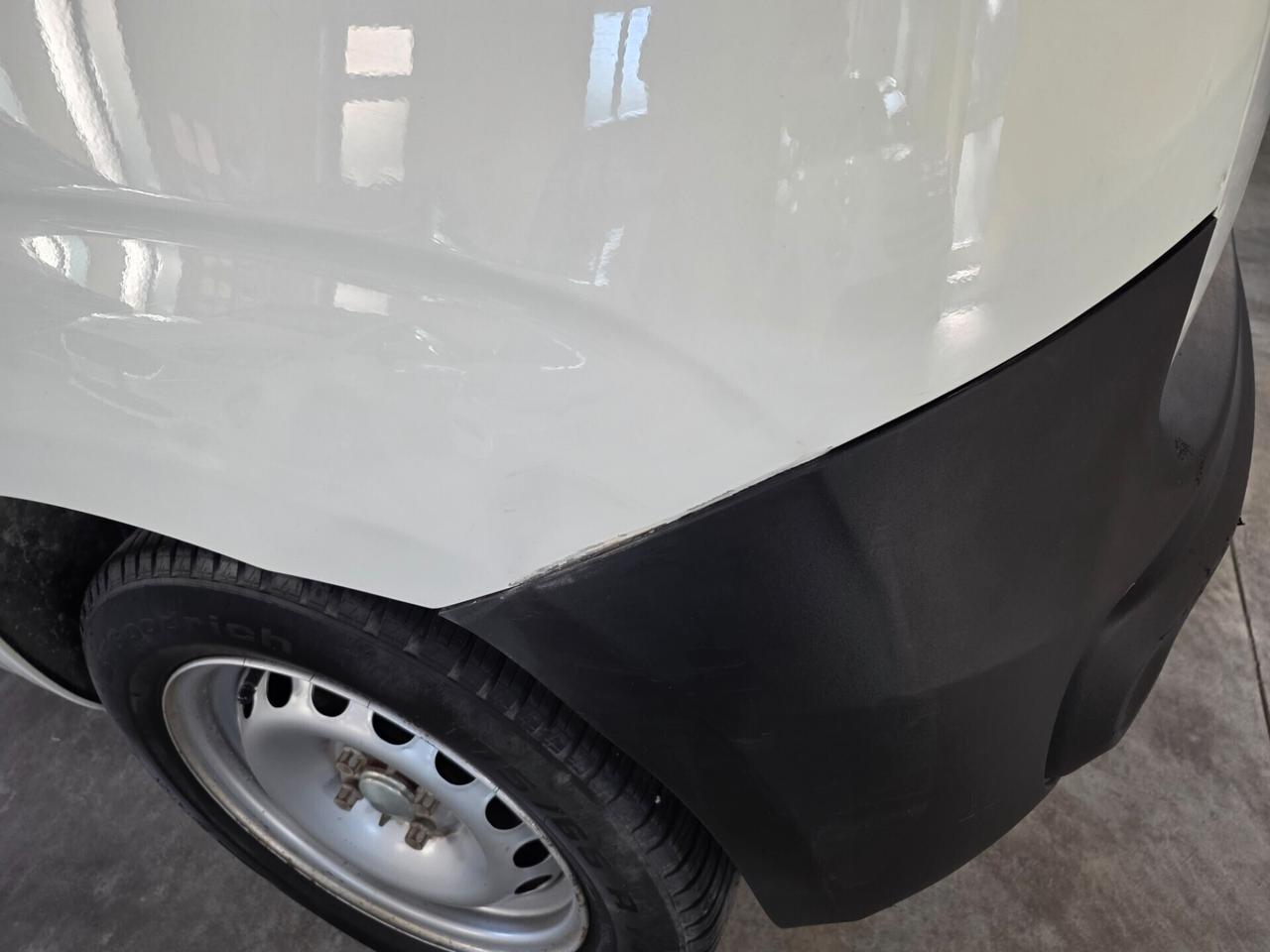 Fiat Panda 1.0 Hybrid Van 2 posti autocarro n1