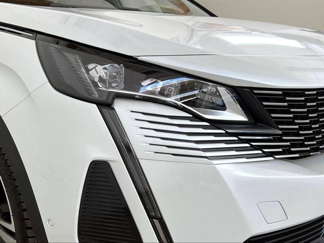 PEUGEOT 3008 Hybrid4 300 e-EAT8 GT