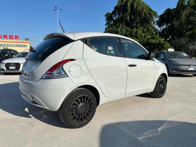 LANCIA Ypsilon 1.2 69 CV 5 porte S&S Elefantino Blu
