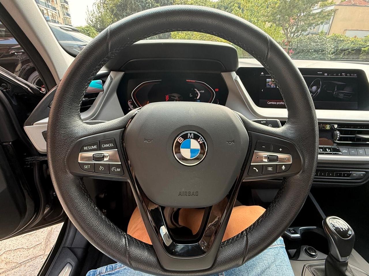 Bmw 118 118i 5p. Advantage