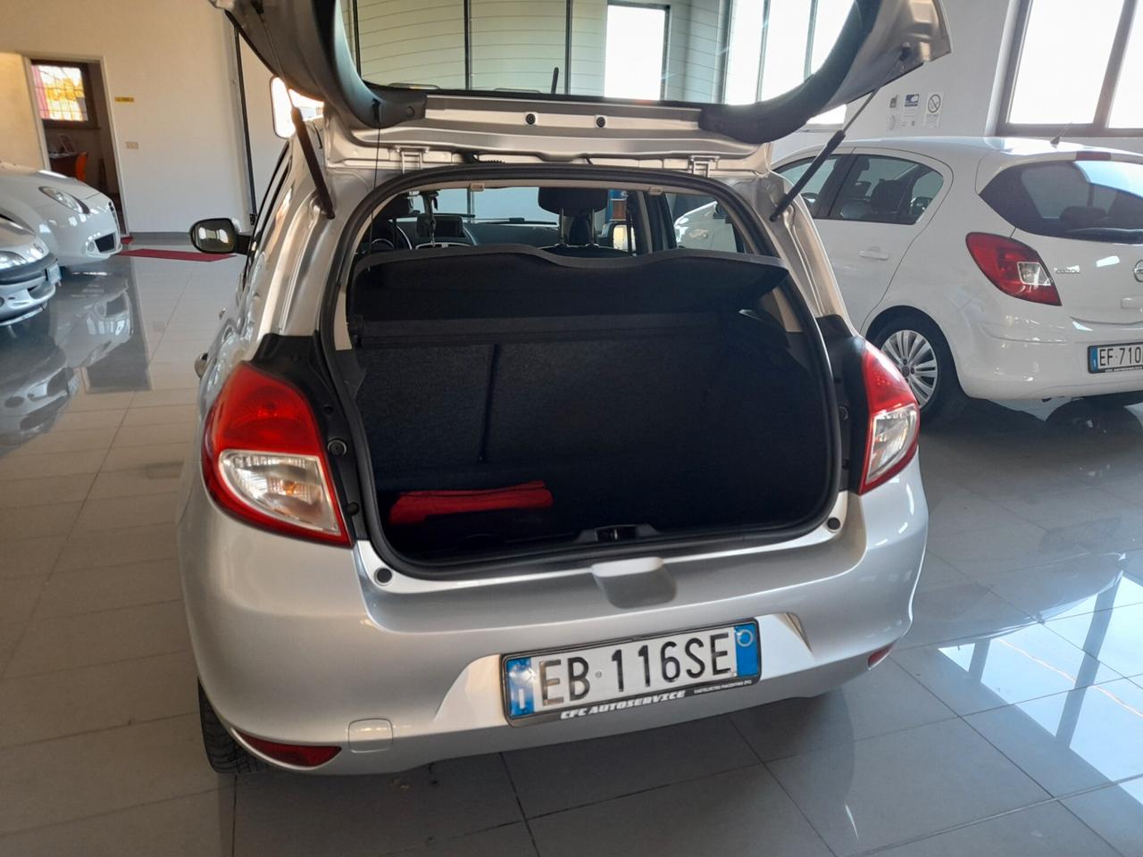 Renault Clio 1.2 16V 5 porte Dynamique