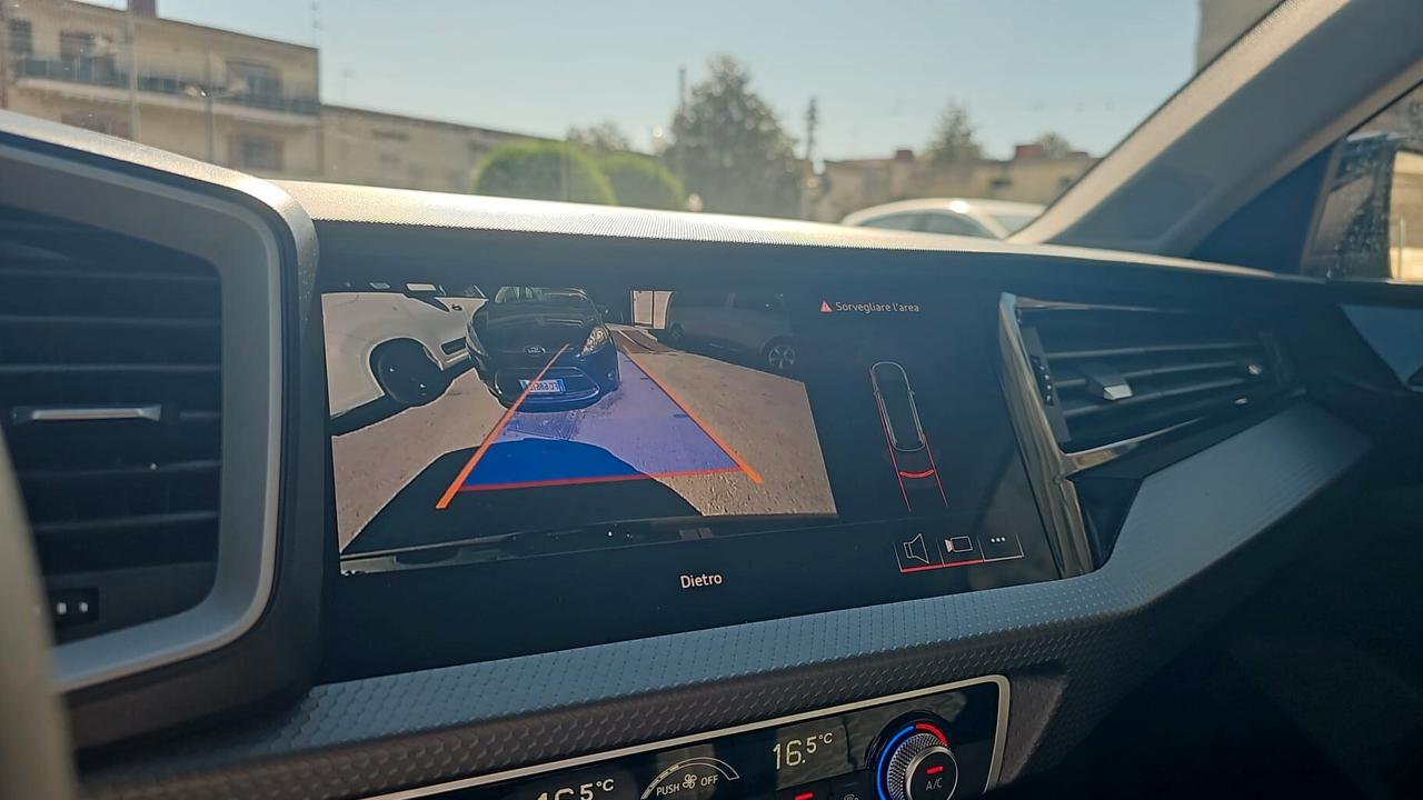 NUOVA AUDI A1 SPORTBACK S-LINE BLACK LINE 30 TFSI 116CV S-TRONIC - PACK LUCI.