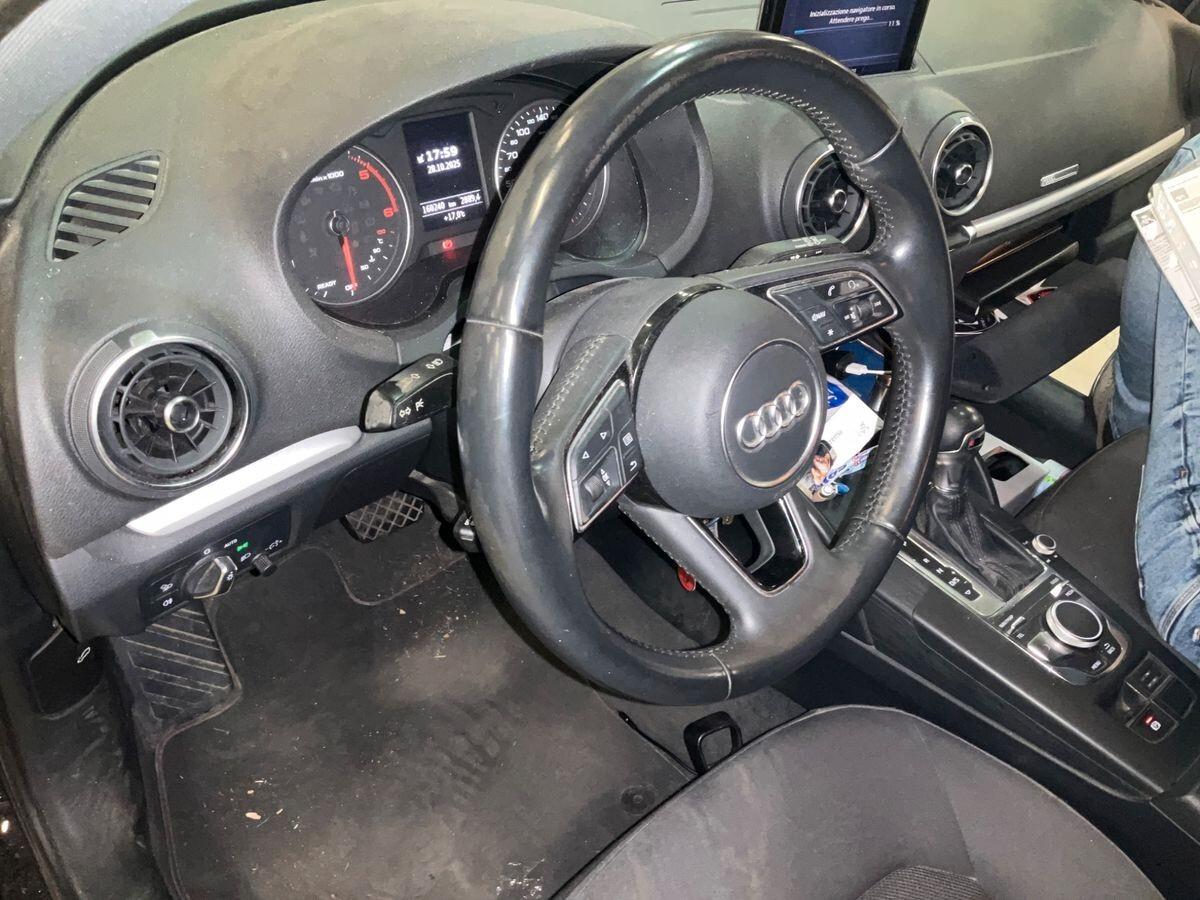 Audi A3 SPB 30 TDI STRONIC SPORT