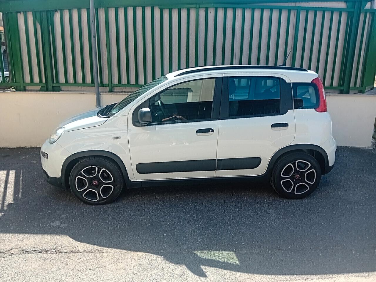 Fiat Panda 1.0 FireFly S&S Hybrid Red