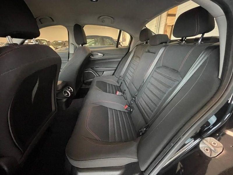 Alfa Romeo Giulia Giulia 2.2 Turbodiesel 160 CV AT8 Business