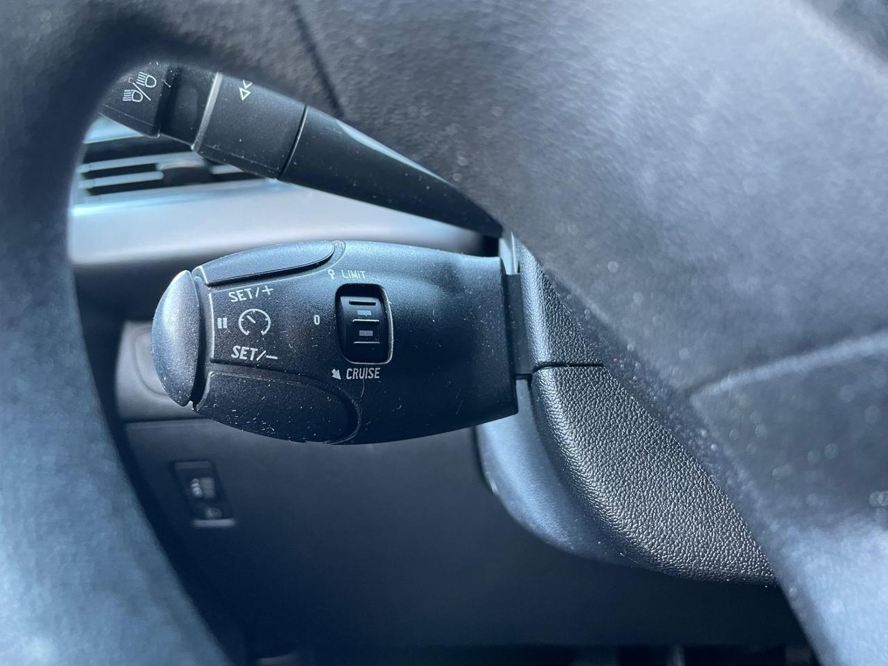 Peugeot 208 1.4 HDi 68 CV 5 porte in perfette condizioni