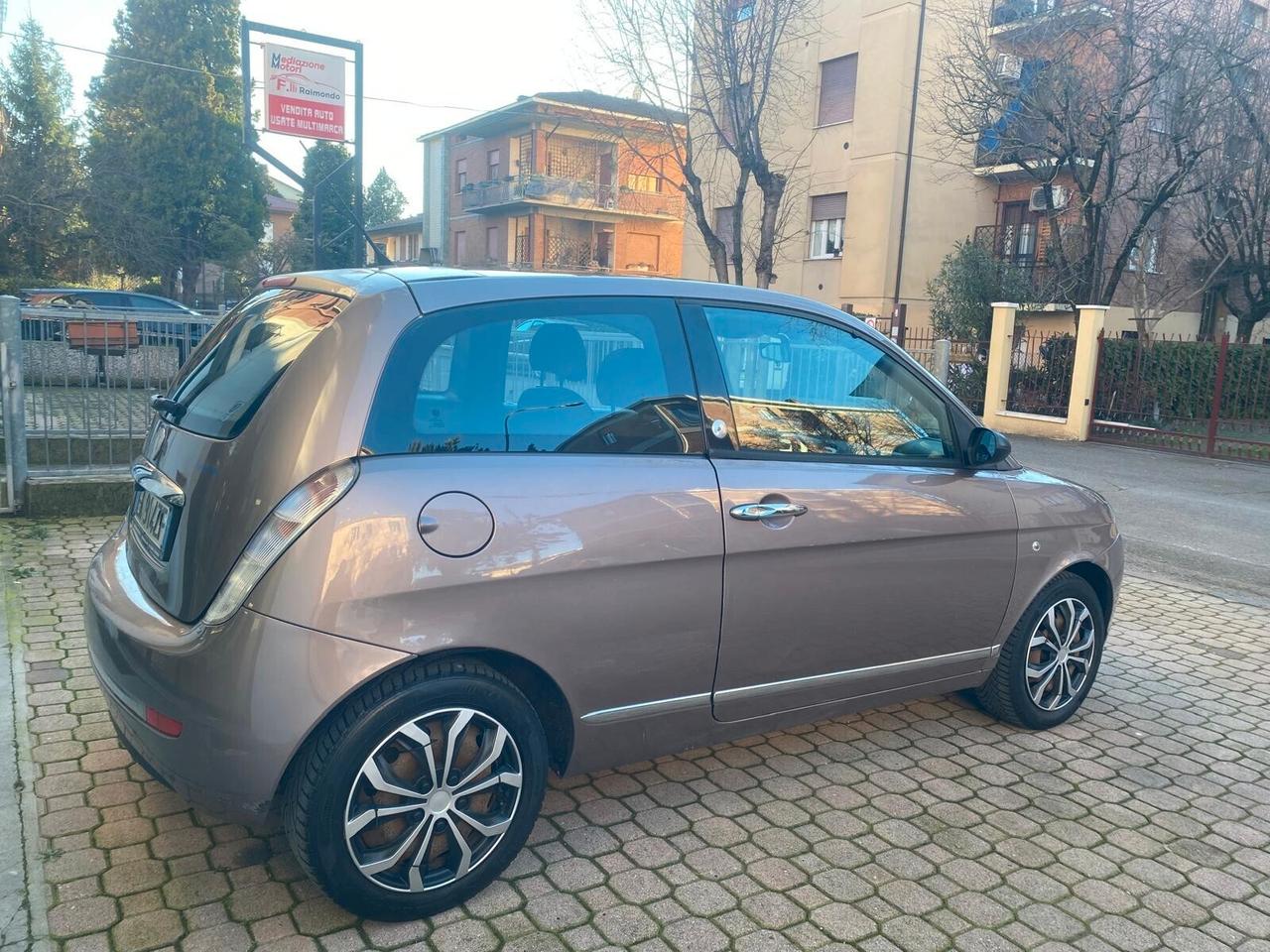 Lancia Ypsilon SCADENZA REVISIONE BOMBOLE GPL 2032