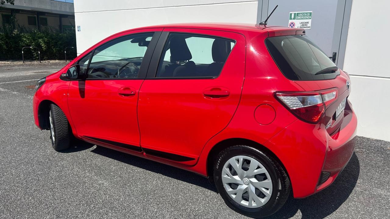 TOYOTA YARIS 1.0 5 P ACTIVE. GARANZIA TOYOTA.